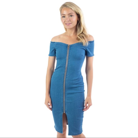 GioVanni Di Rocco Dresses & Skirts - Off Shoulder Zip-front Medium Denim Dress
